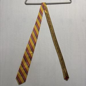 Robert Graham Silk Neck Tie Striped Geometric 60/3.5 Designercore Made In USA